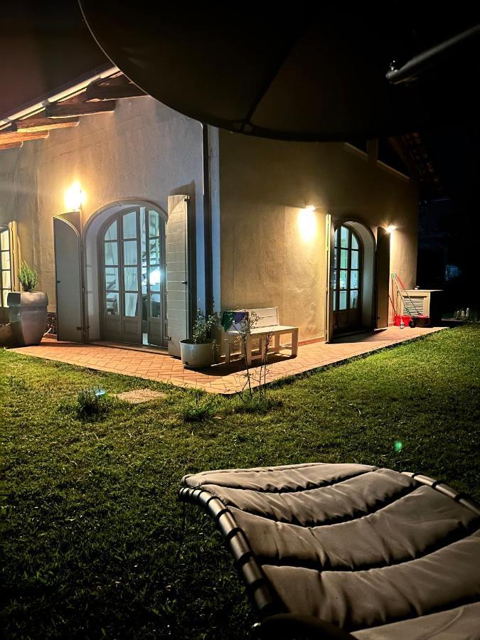 Вілла Just Langhe Casa Barolo Новело Екстер'єр фото