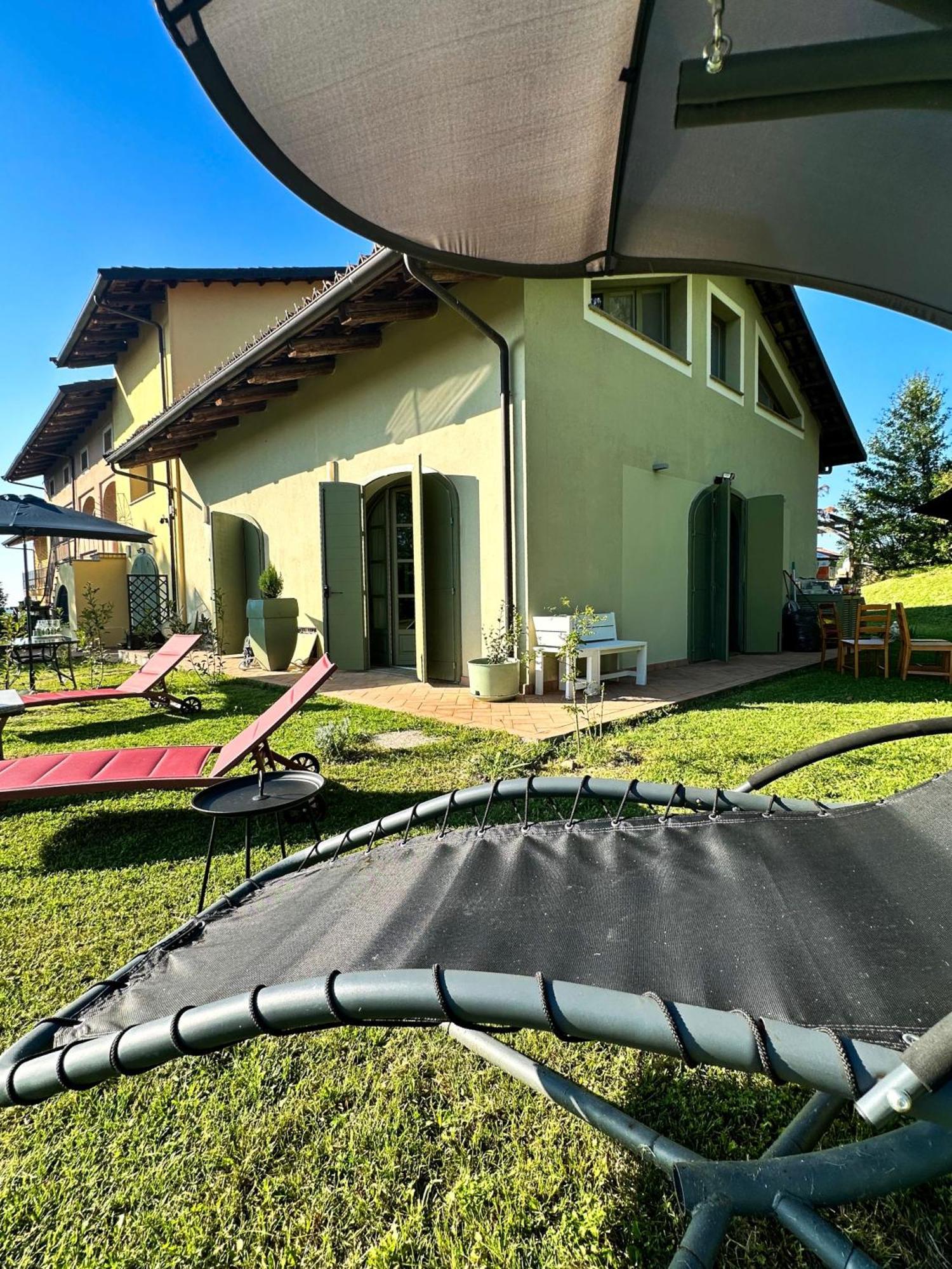 Вілла Just Langhe Casa Barolo Новело Екстер'єр фото