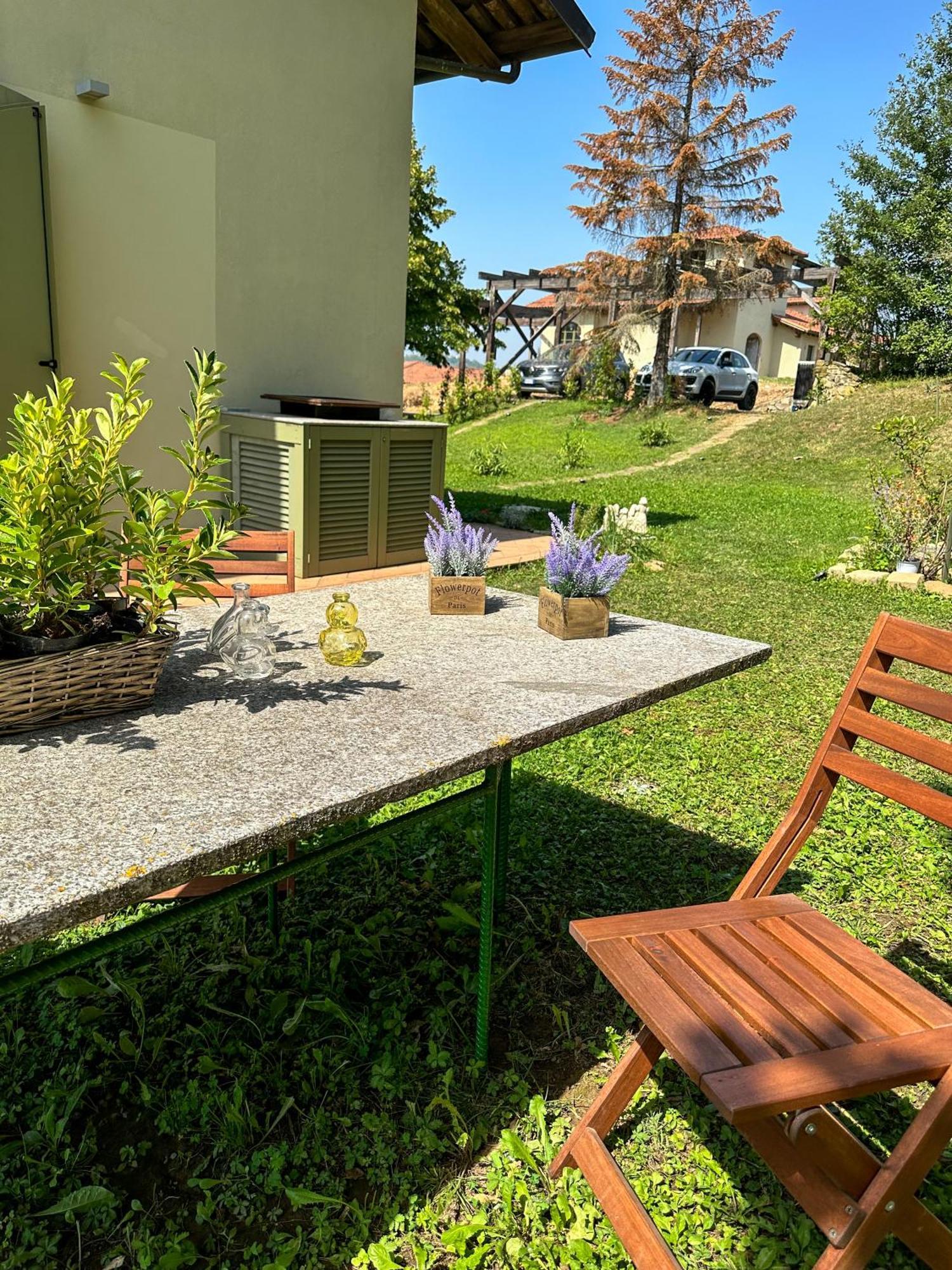 Вілла Just Langhe Casa Barolo Новело Екстер'єр фото