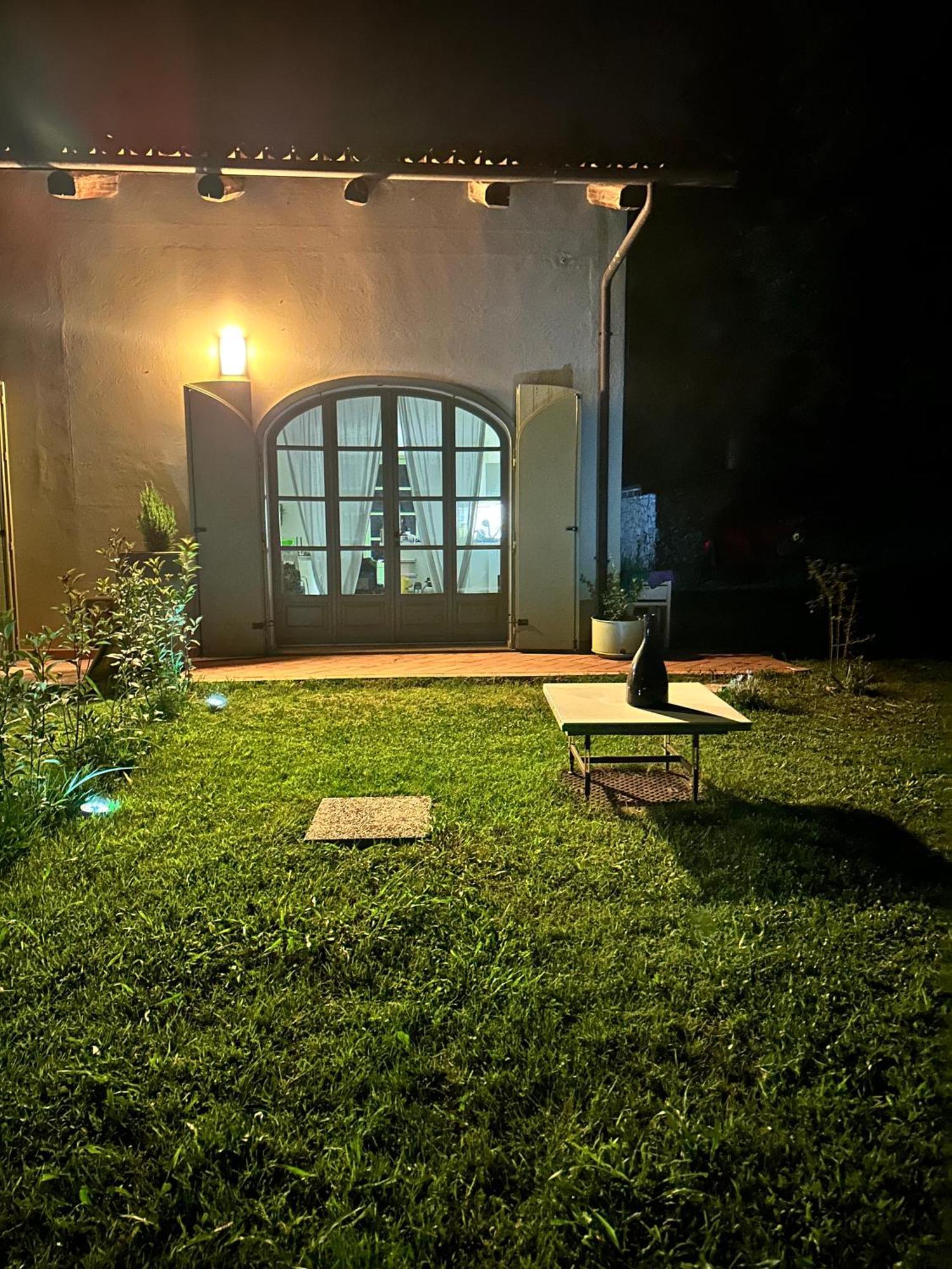Вілла Just Langhe Casa Barolo Новело Екстер'єр фото