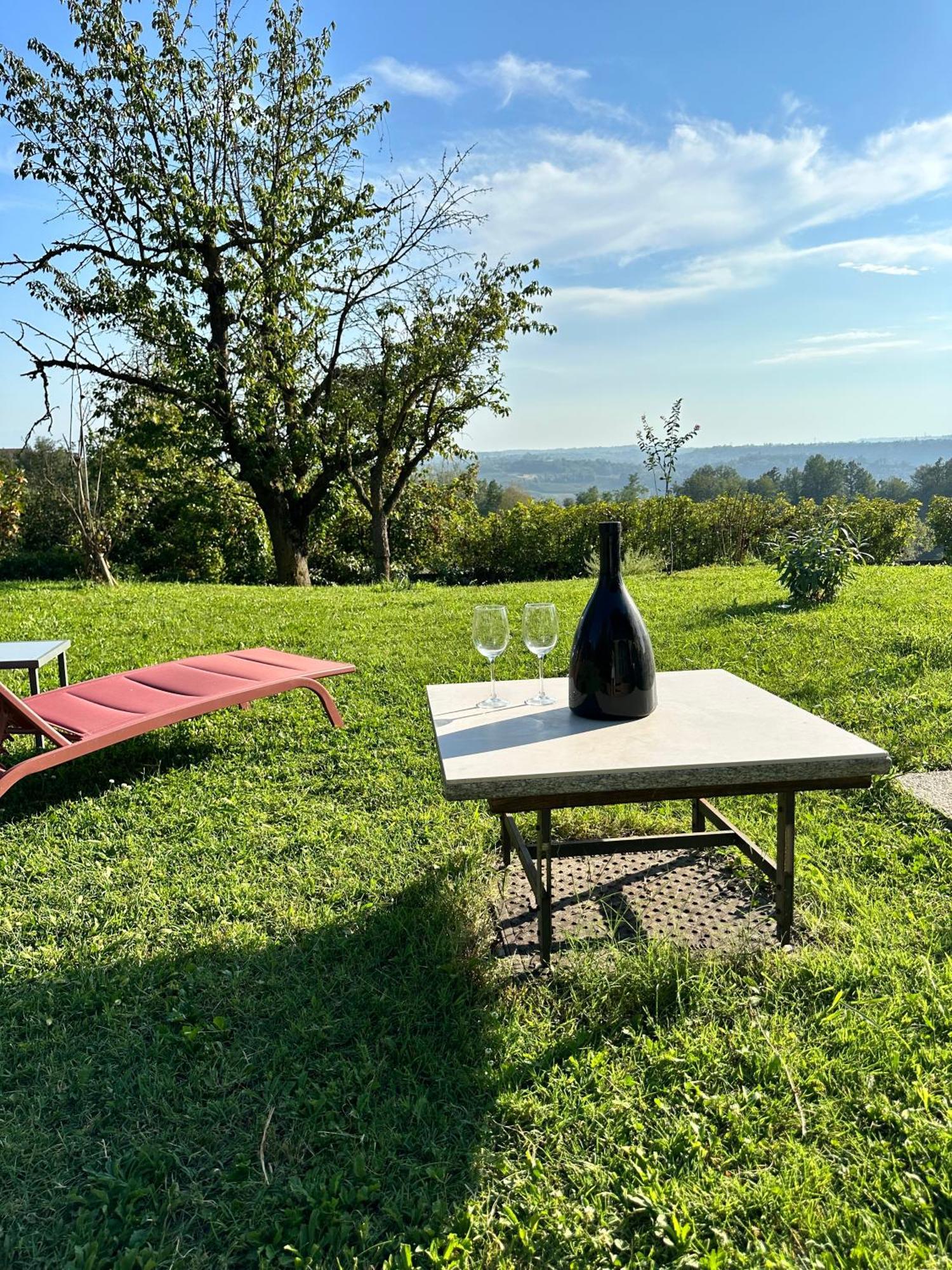 Вілла Just Langhe Casa Barolo Новело Екстер'єр фото