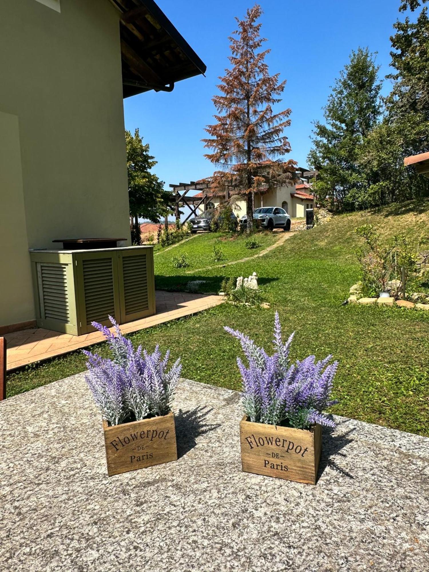 Вілла Just Langhe Casa Barolo Новело Екстер'єр фото